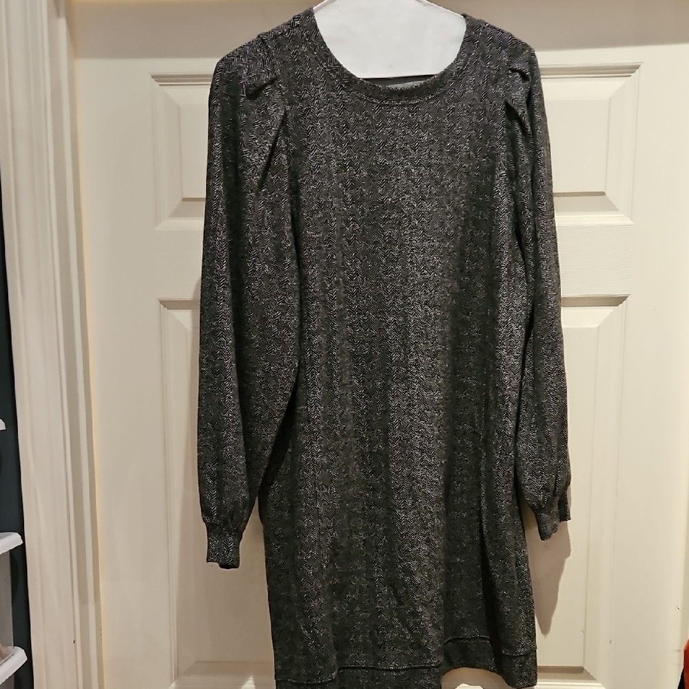 LOFT Gray Long Sleeve Dress